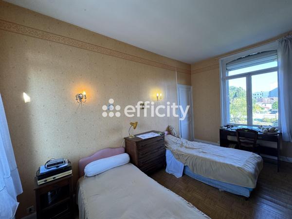 Maison 8 pièces - 138 m² Exclusivité efficity