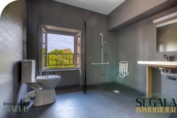 ALBI – APPARTEMENT T2 PMR AVEC ASCENSEUR, STATIONNEMENT ET PARC