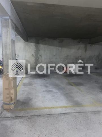 Location parking / box Boulogne-Billancourt - 100 €/mois