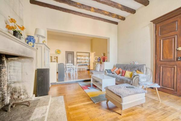 Appartement de 3 pièces de 94 m² à Saintes