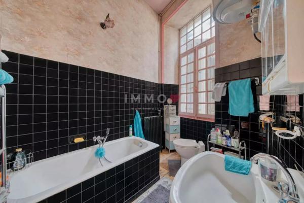 Appartement de 3 pièces de 94 m² à Saintes