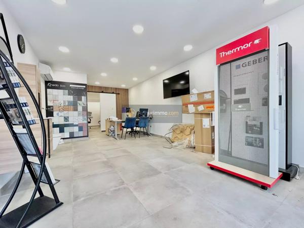 Vente Local commercial 2 pièces 42 m2 à Saint-Aygulf