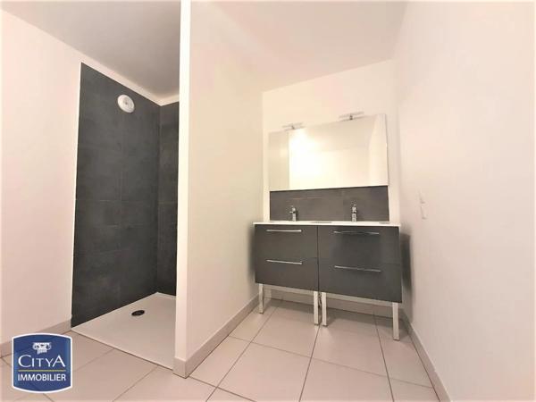 Appartement à louer 3 pièces 62.8m²