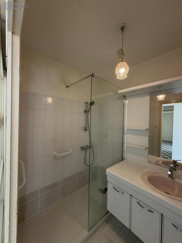 Appartement à louer à Bourg-Saint-Andéol en Ardèche (07700), ref : 26060-L119