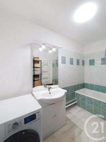 Appartement F2 à vendre  2 pièces - 49 m 2   CLERMONT FERRAND  - 63