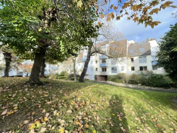 APPARTEMENT 1 PIÈCE VERNON CENTRE