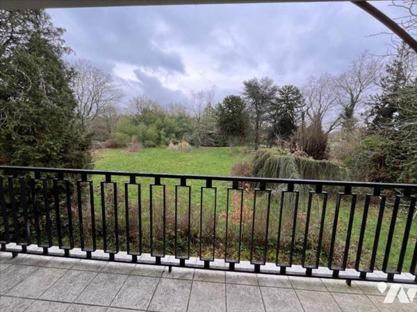 Maison à fort potentiel sur vaste terrain