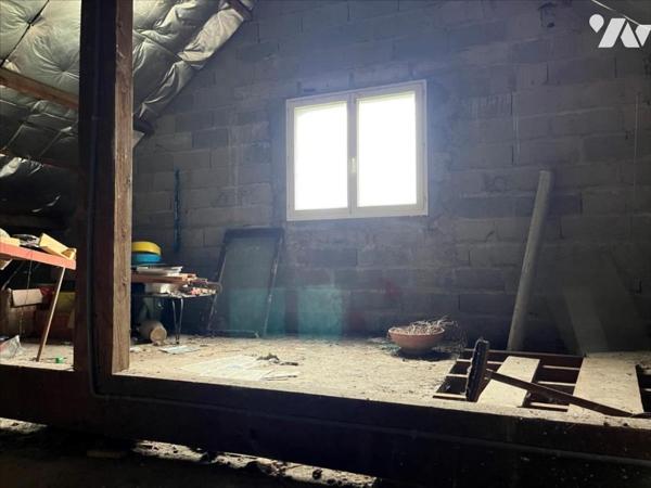 Maison à fort potentiel sur vaste terrain