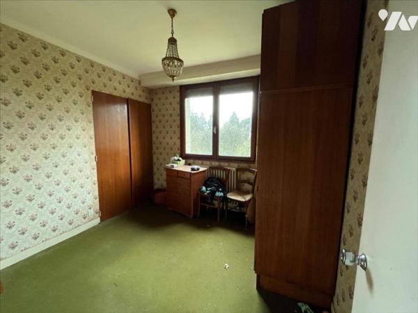 Maison à fort potentiel sur vaste terrain