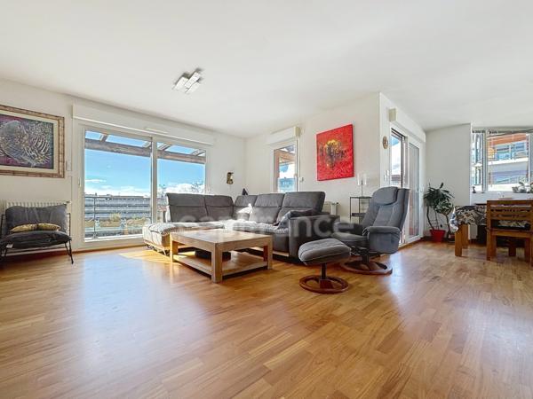 Appartement à vendre 6 pièces FERNEY VOLTAIRE (01)