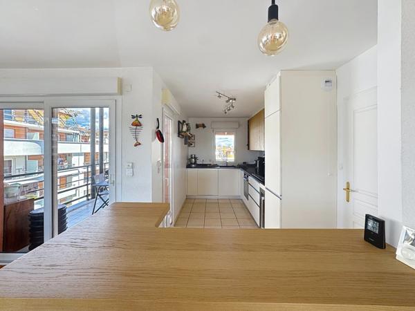 Appartement à vendre 6 pièces FERNEY VOLTAIRE (01)