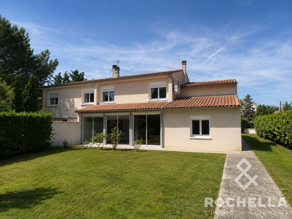 Maison familiale 4 chambres avec jardin et garage