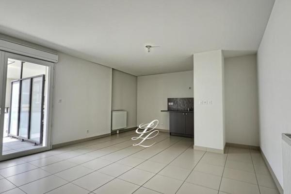 Vente - Appartement 3 pièces 64 m 2 JOUE LES TOURS (37300)