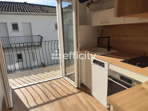 Appartement
         3 pièces
        - 56 m² Bien prestige 490 000 € *