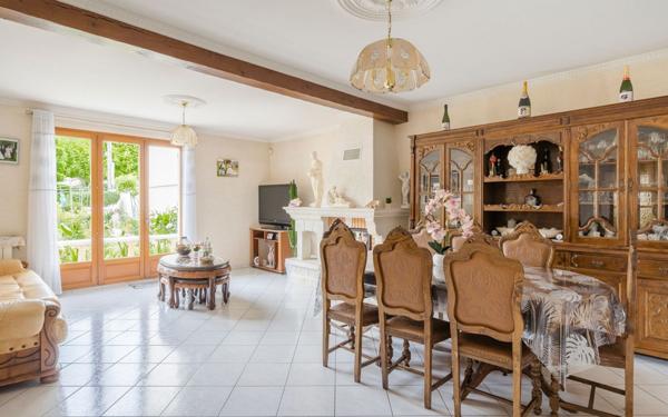 Maison à vendre    6 pièces • 140 m2 Gagny