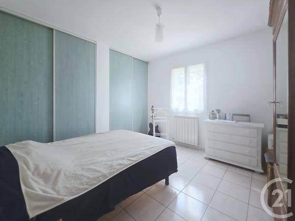 Maison à vendre  4 pièces - 110,70 m 2   ISTRES  - 13