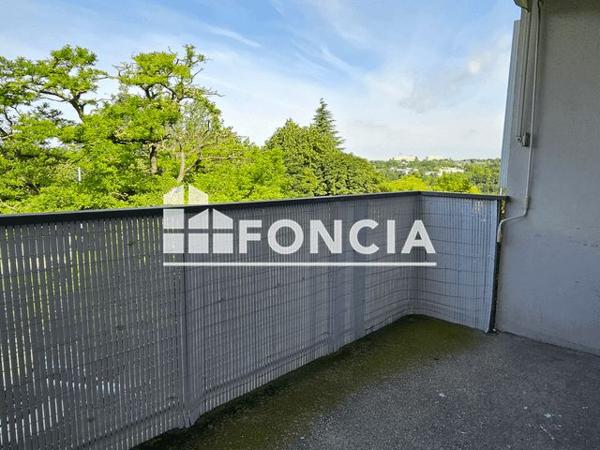 Location Appartement 5 pièces 78 m² - 5 SQUARE ST GERMAIN Marly Le Roi 78160