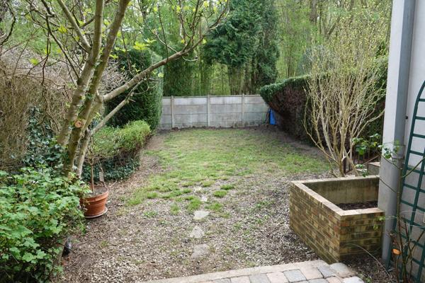 Vélizy-Villacoublay (78140) Maison en Bordure de forêt de velisy 5mn RER C