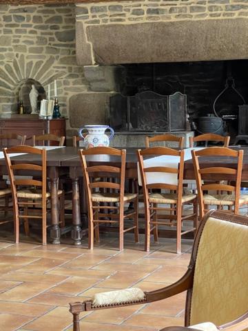 Maison à MINIAC-MORVAN, 35540 - 9 pièces 300m²