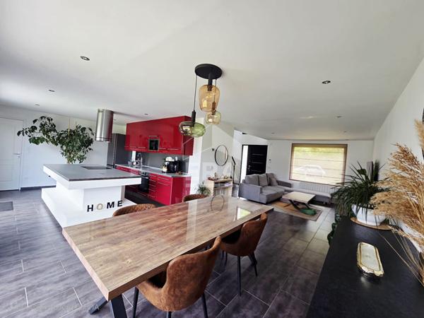 Maison récente 6 pièces à vendre à Oignies - Confort et tranquillité assurés