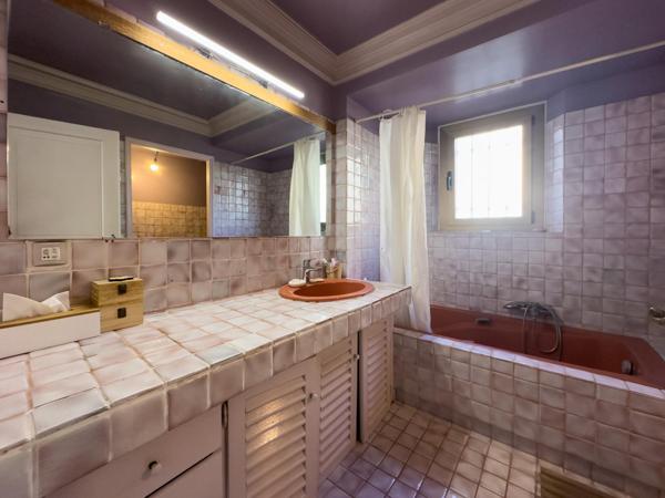 Charmante villa de ville avec dépendance et jardin