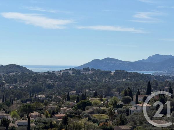 Maison à vendre  4 pièces - 87 m 2   LA COLLE SUR LOUP  - 06