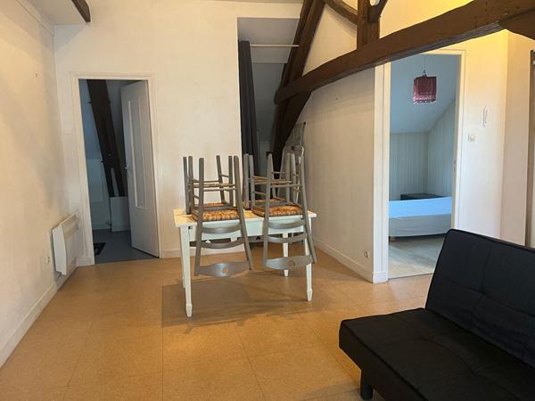 T2 MEUBLE PROCHE VIENNE