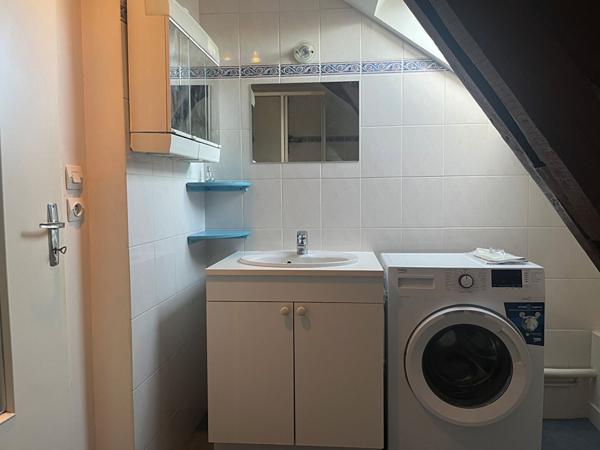 T2 MEUBLE PROCHE VIENNE