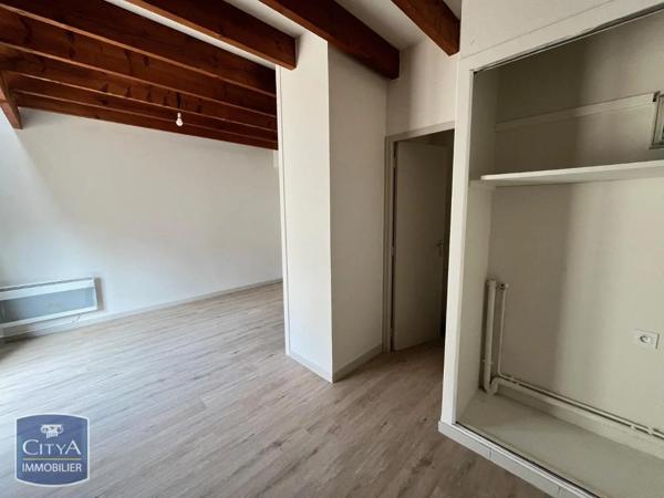 Appartement à louer 2 pièces 41.8m² Bourges (18000)