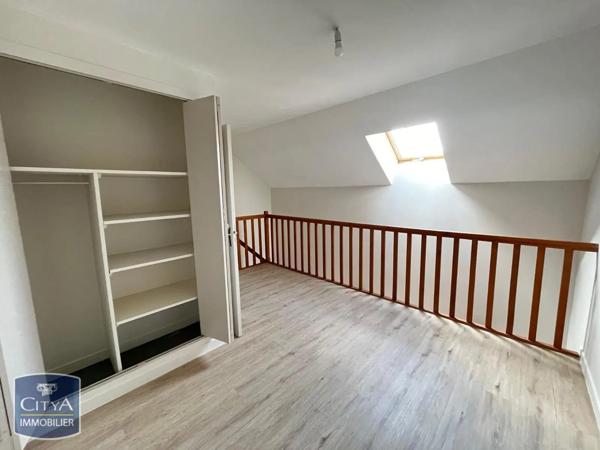 Appartement à louer 2 pièces 41.8m² Bourges (18000)