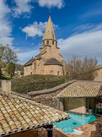 Saint-Vérand (71570) Une maison signature entre Lyon, Dijon et Genève
