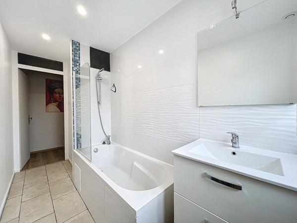 Location chambre Illkirch-Graffenstaden - 1 pièce(s) - 10 m² - 480 €/mois
