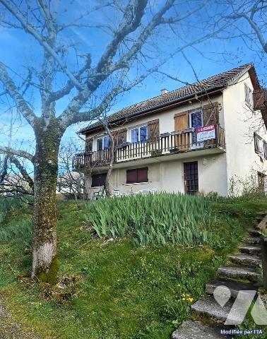 Maison individuelle, quatre chambres sur la commune de VERCIA (VAL-SONNETTE).