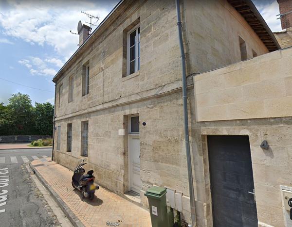 A VENDRE - Immeuble de rapport de 250m2 - Local commercial loué + 2 appartements loués