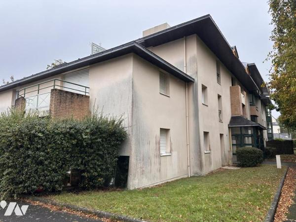 A VENDRE 56 VANNES Cliscouët, au calme, T2 1er étage sans ascenseur + parking privatif