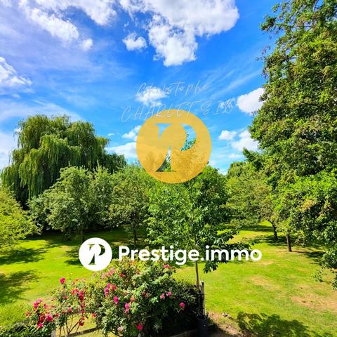 À vendre - Ferme, 14 pièces située à Lille (59800)