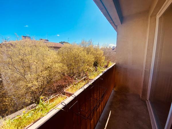 Appartement T3 centre ville d'Aix en Provence avec balcon