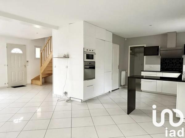 Maison à vendre 5 pièces 92 m² Viry-Châtillon