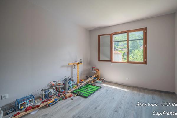 Maison à vendre 4 pièces VIF (38)