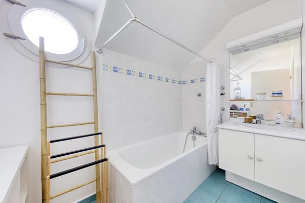 Charmant Pavillon familiale à Bussy Saint Georges 6 pièce(s) 147.13m2