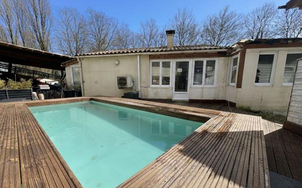 Maison à vendre    4 pièces •  Saintes