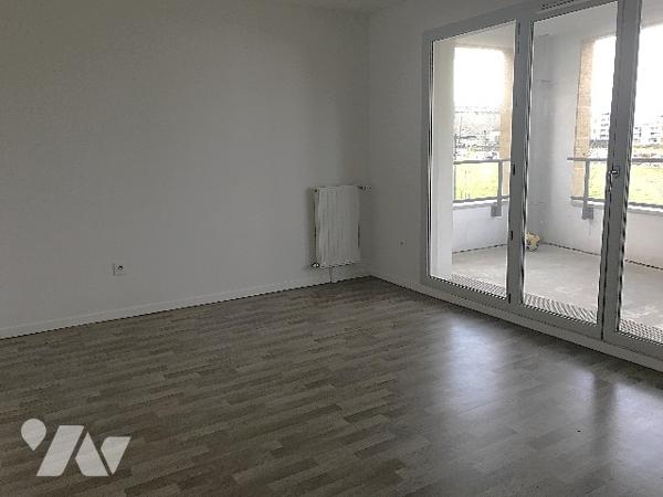 Appartement T4 dans un immeuble récent et proche des commodités