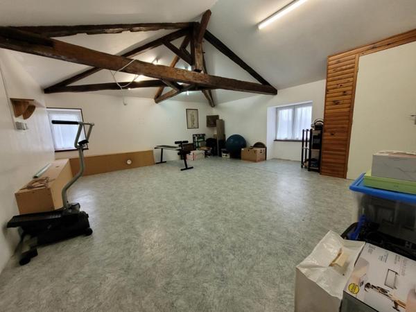 MAISON 4 PIÈCES 165 M2