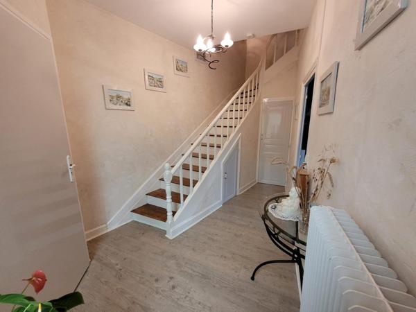 MAISON 4 PIÈCES 165 M2