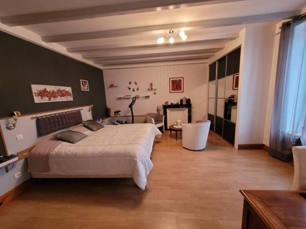 MAISON 4 PIÈCES 165 M2