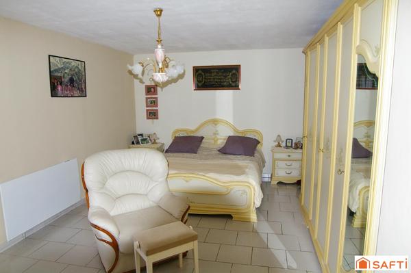 Maison T5 de 140 m2 avec piscine