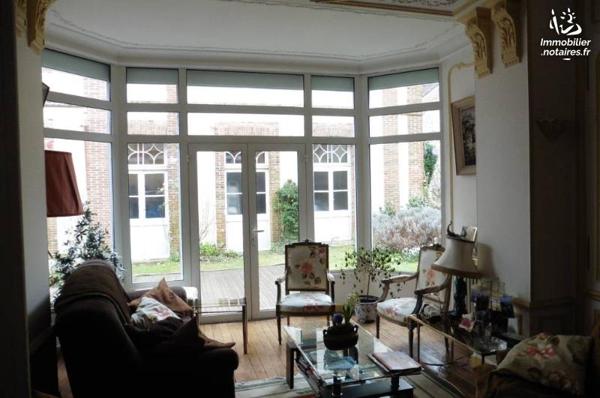 Centre ville - Maison de  maître - 252 m² - 6 chambres - sur 526 m²