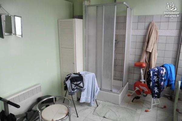 Centre ville - Maison de  maître - 252 m² - 6 chambres - sur 526 m²