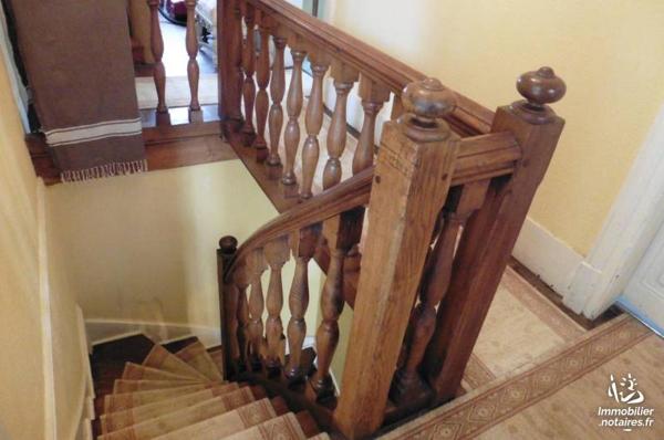 Centre ville - Maison de  maître - 252 m² - 6 chambres - sur 526 m²