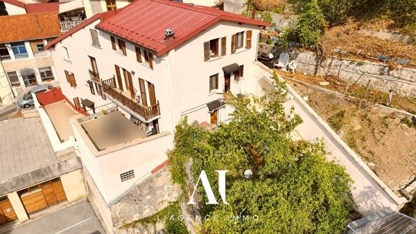 Appartement T4 en duplex de 112,12 m² avec jardin, terrasse et balcon avec une vue magnifique et sans vis à vis – Saint-Claude 39200 – Centre-ville